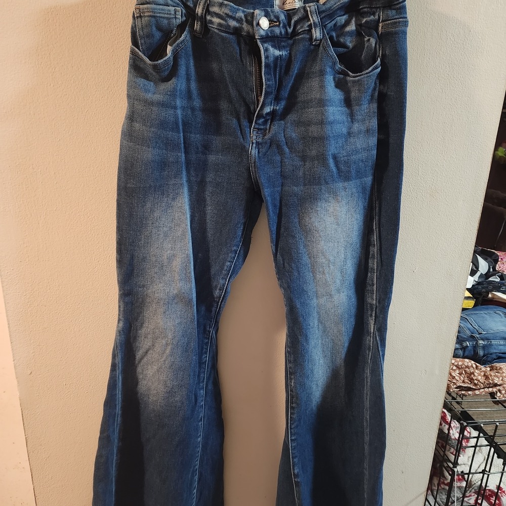 KanCan Women's Flare Jeans in Classic Blue